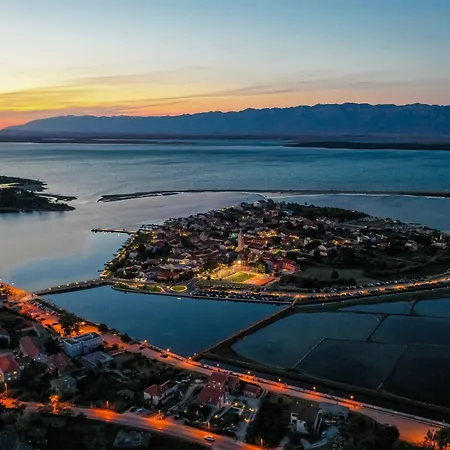 Anlero Zadarvillas וילה *
