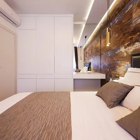 Anlero Zadarvillas * נין