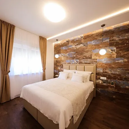 Anlero Zadarvillas *