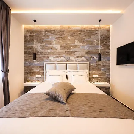 Anlero Zadarvillas וילה נין